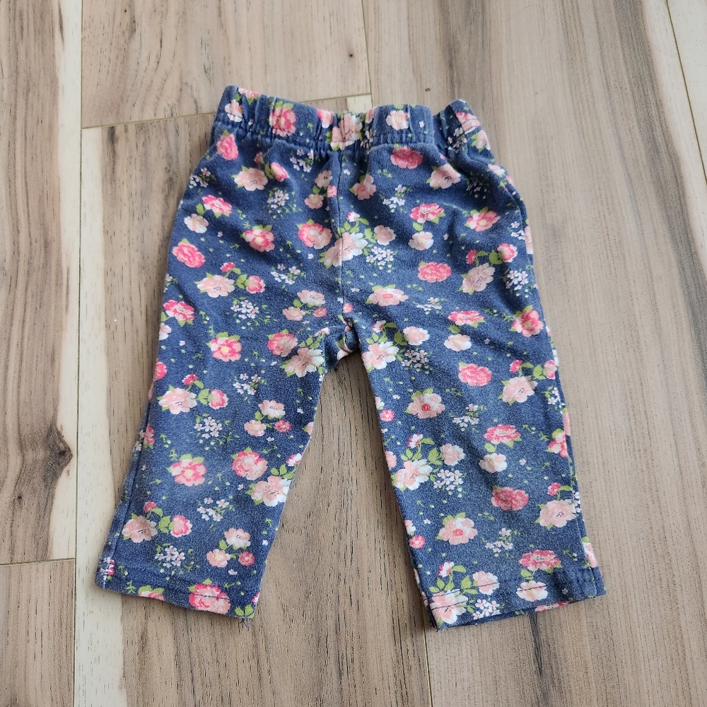 🌟$1 Bundled /🌸 Blue Pants with Small Pink Flowers 12 Month 🌸